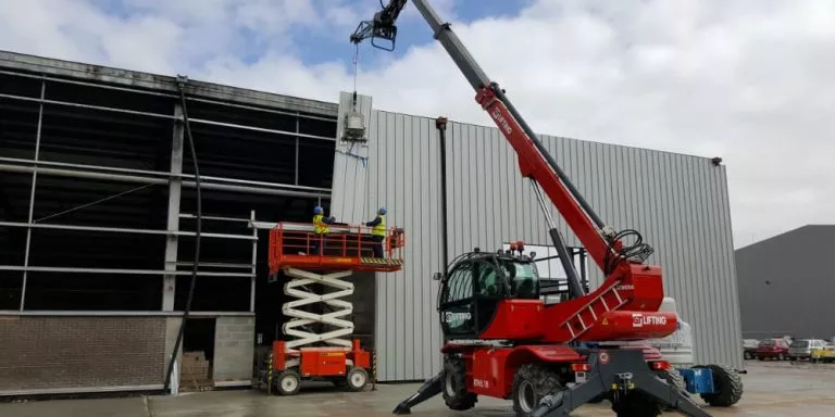 SCS-Roofing-Commercial-Cladding-Sussex.jpg