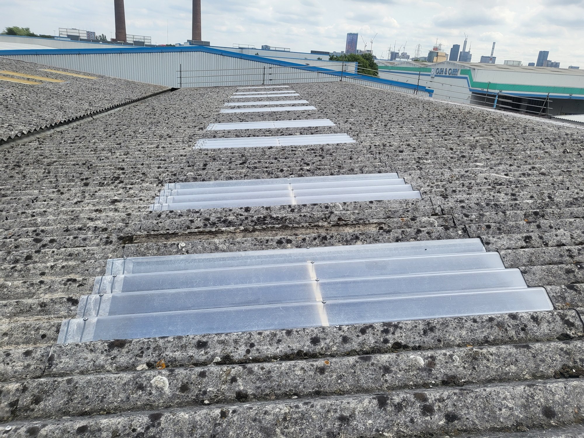 rooflight replacement and repair work to a trade shop and warehouse roof in Croydon Surrey