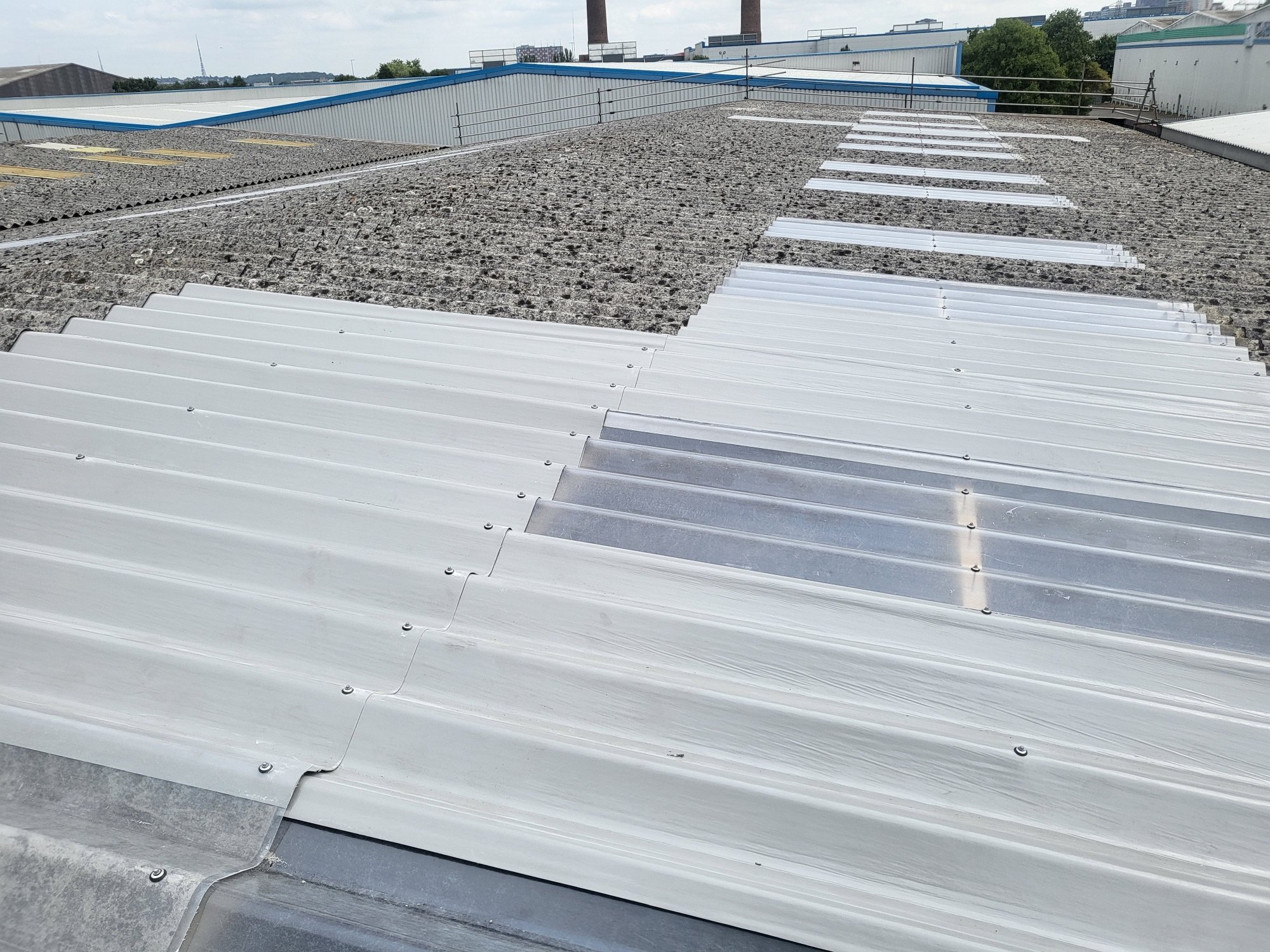 rooflight replacement to a warehouse roof in Croydon Surrey