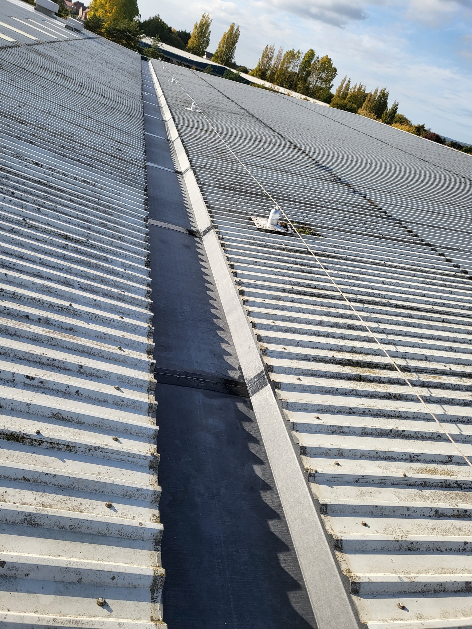 Roof repairs to a warehouse and office roof in Littlehampton, West Sussex