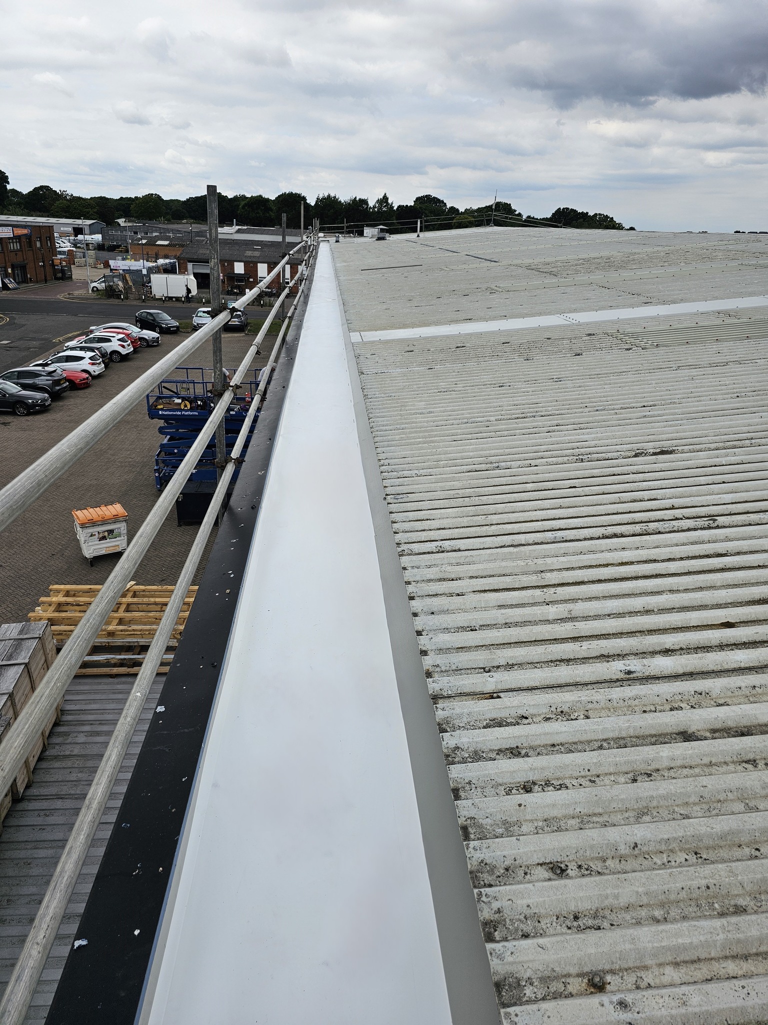 Repairs over the offices and warehouse of an industrial unit in Maidstone, Kent